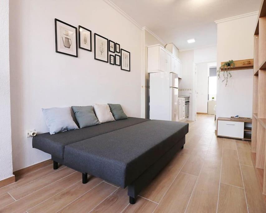 Brand New Apartment. 400 Meters Best Beach ตอร์เรเวียคา ภายนอก รูปภาพ